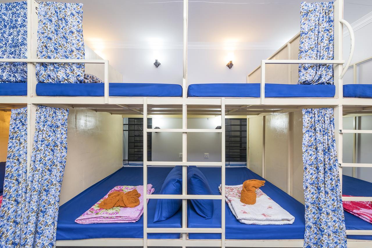 Agogo Hostel Siem Reap Exteriör bild